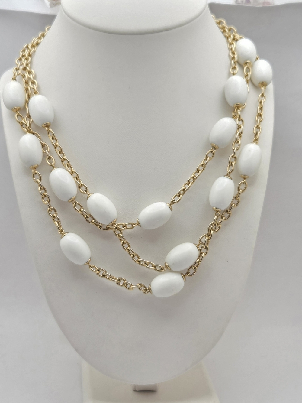 Vintage White Oval Bead 3-Strand Layered Necklace Gold Tone 18" Retro